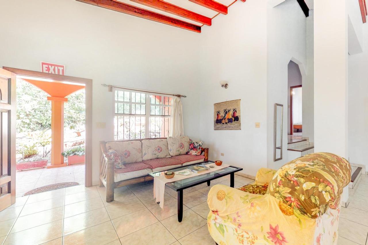 Framadani Villas San Ignacio Room photo